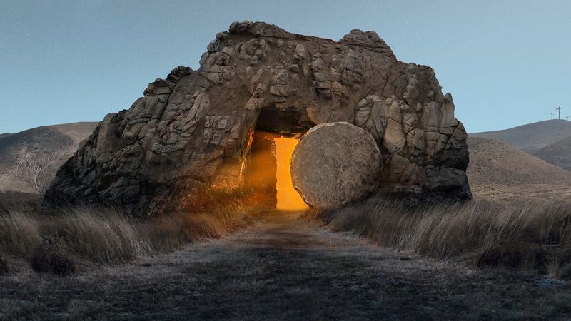 Через сколько дней воскрес Христос?