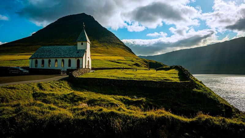 Можно ли оставаться в церкви, если не во всем согласен с ее практиками?