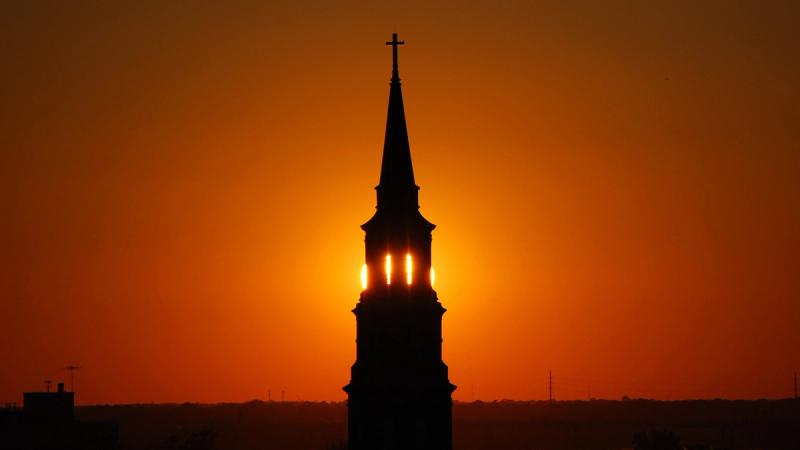 Как Библия смотрит на вертикаль власти в церквях?