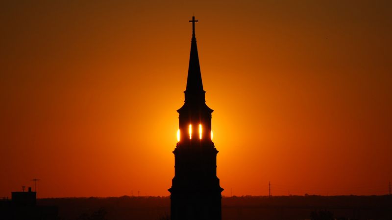 Как Библия смотрит на вертикаль вла