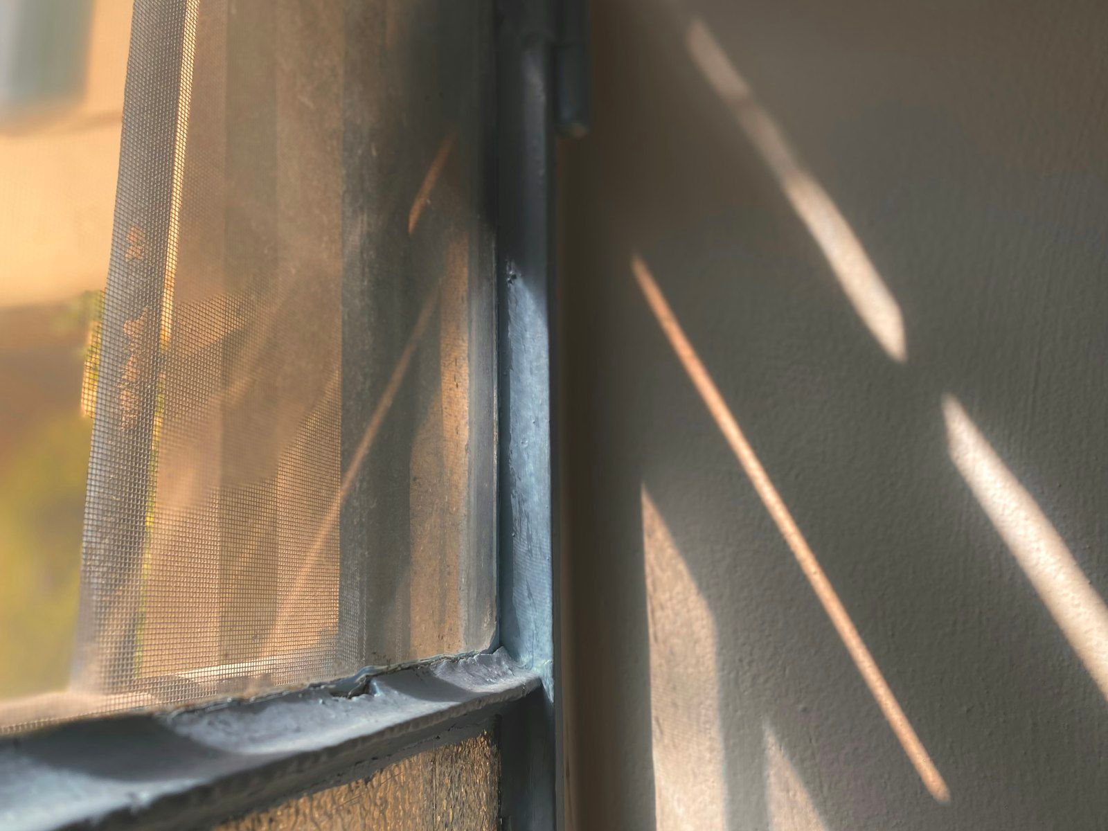a close-up of a black metal frame