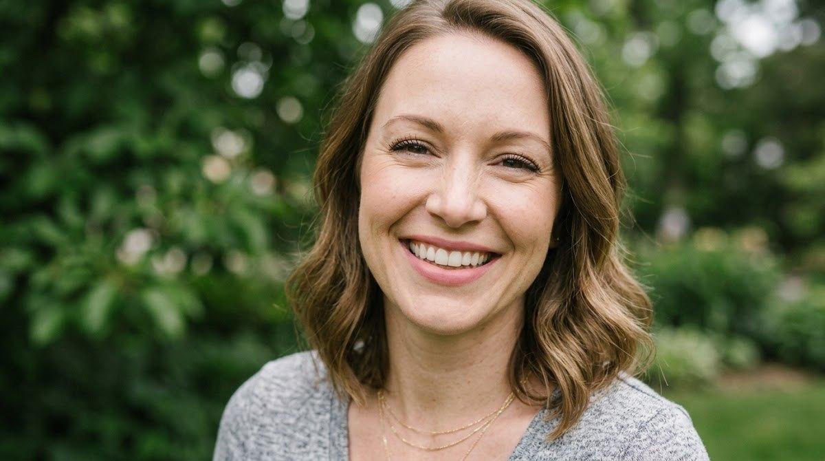 Woman displaying peak smoothness and natural expressions after Dysport treatment.
