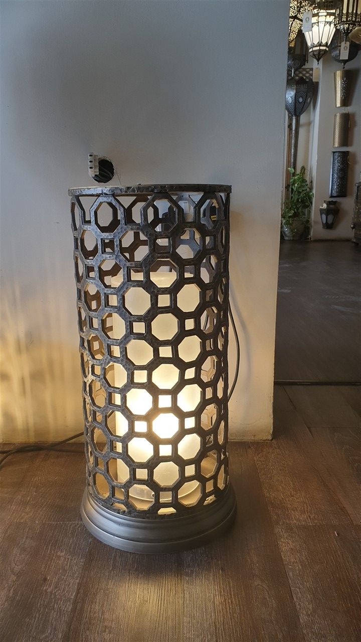 Boundary & Floor Lamps