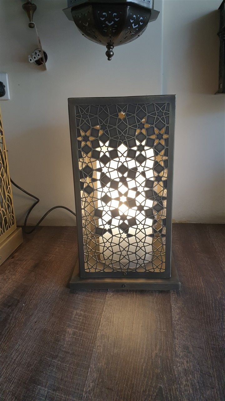 Boundary & Floor Lamps