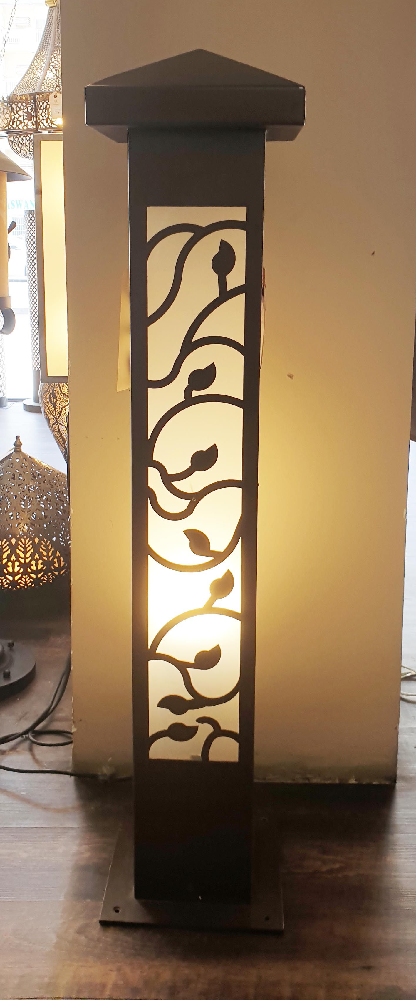 Boundary & Floor Lamps
