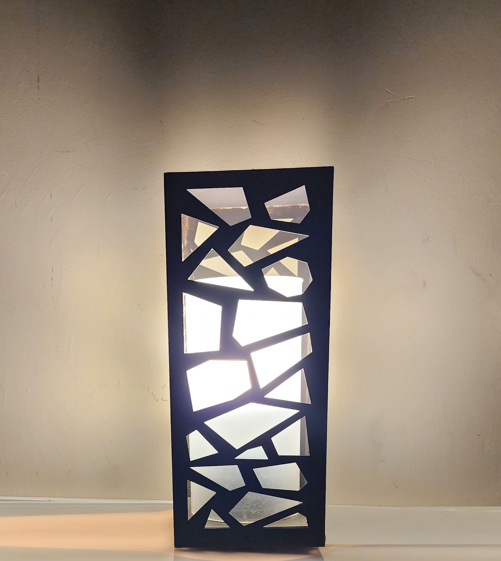 Boundary & Floor Lamps