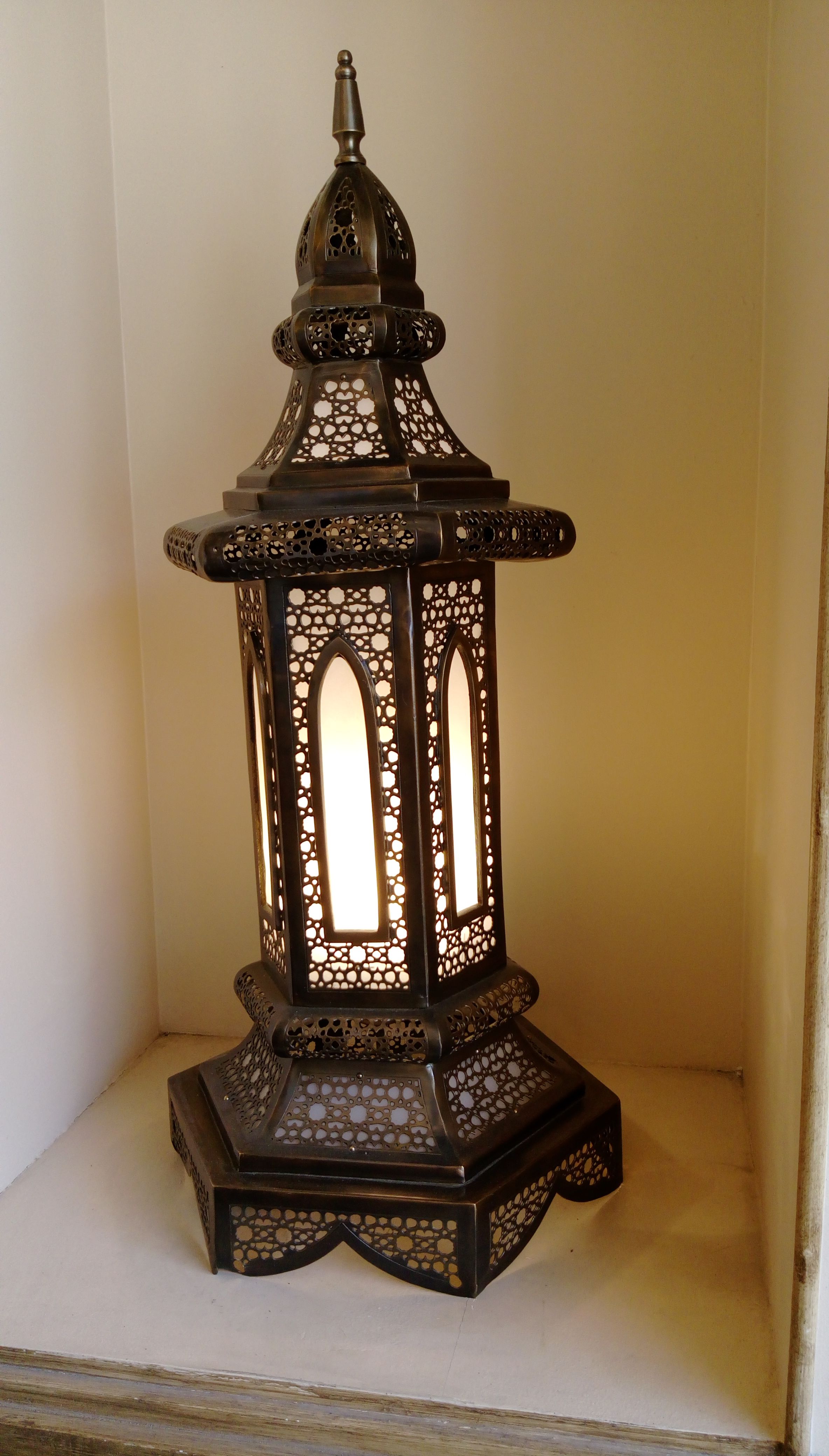 Boundary & Floor Lamps