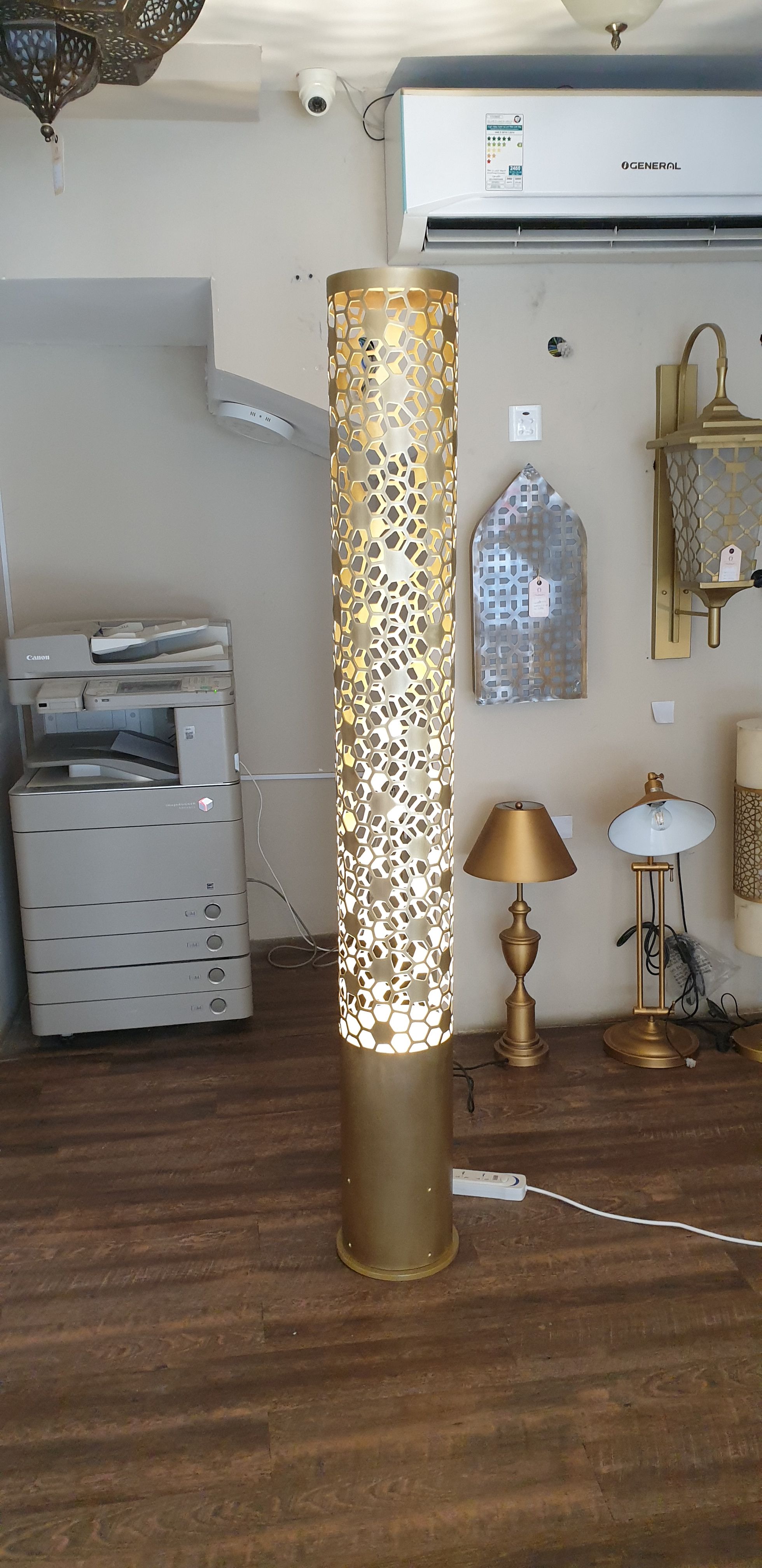Boundary & Floor Lamps
