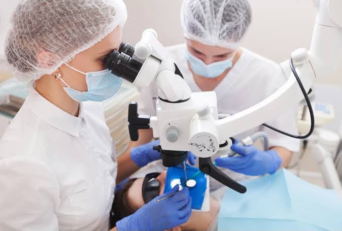 Mengenal Dokter Gigi Spesialis Konservasi Gigi dan Perawatan yang Dilakukannya