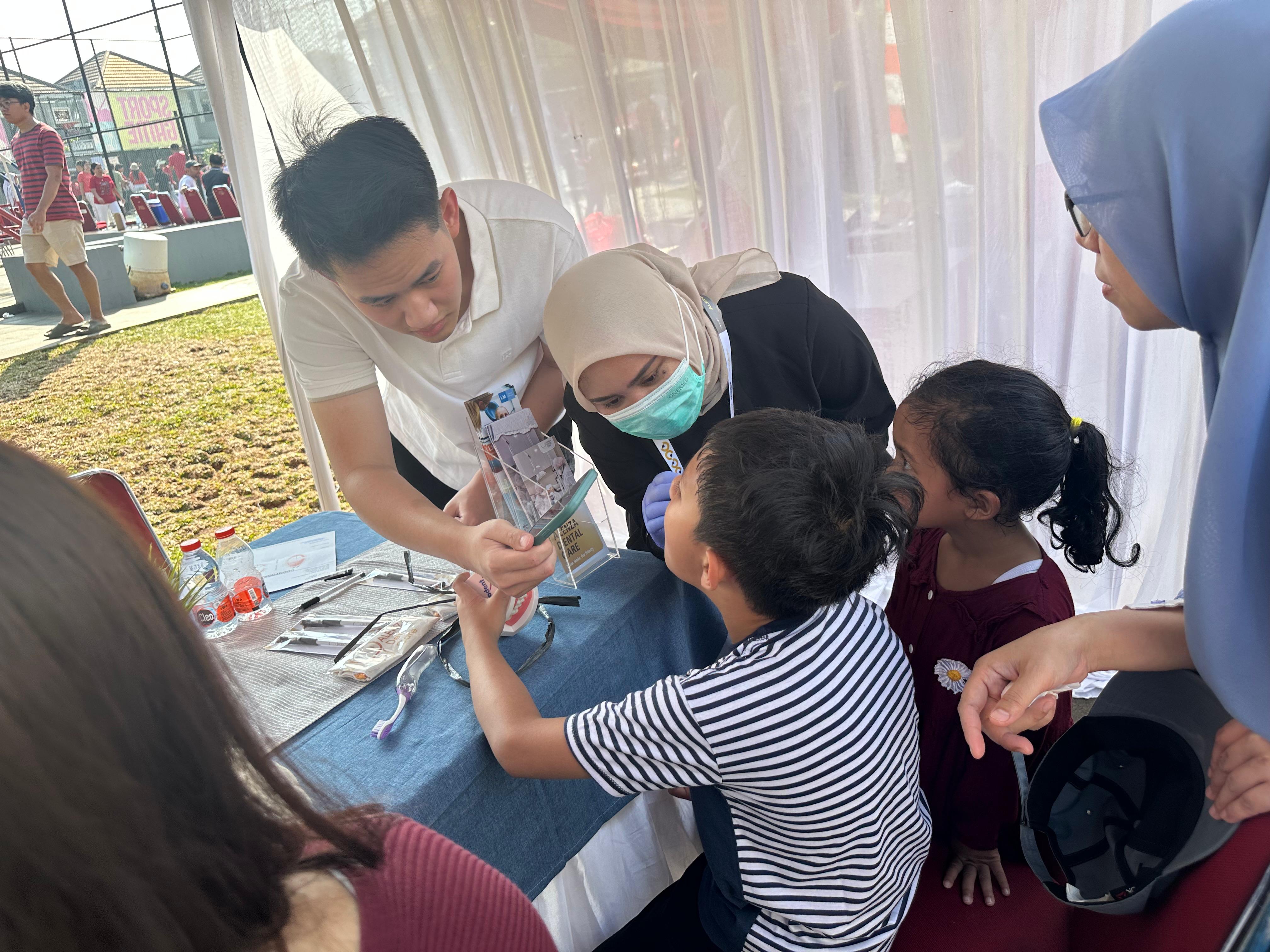PEMERIKSAAN GIGI GRATIS DALAM ACARA WESTCOFEST 2025 image 3