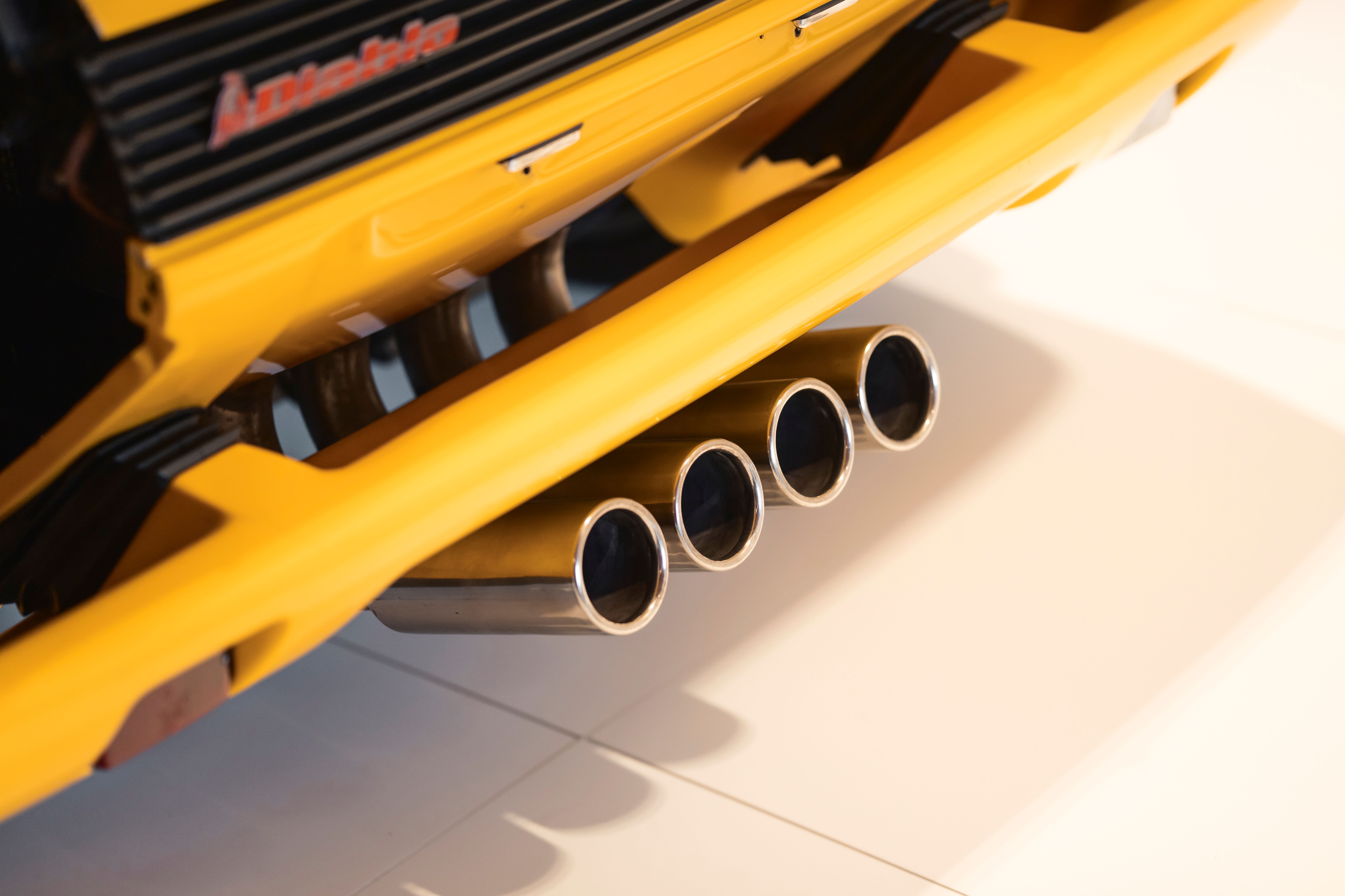 Lamborghini Diablo W16