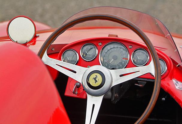 Die Geschichte eines Rennwagens, des Ferrari 750 Monza