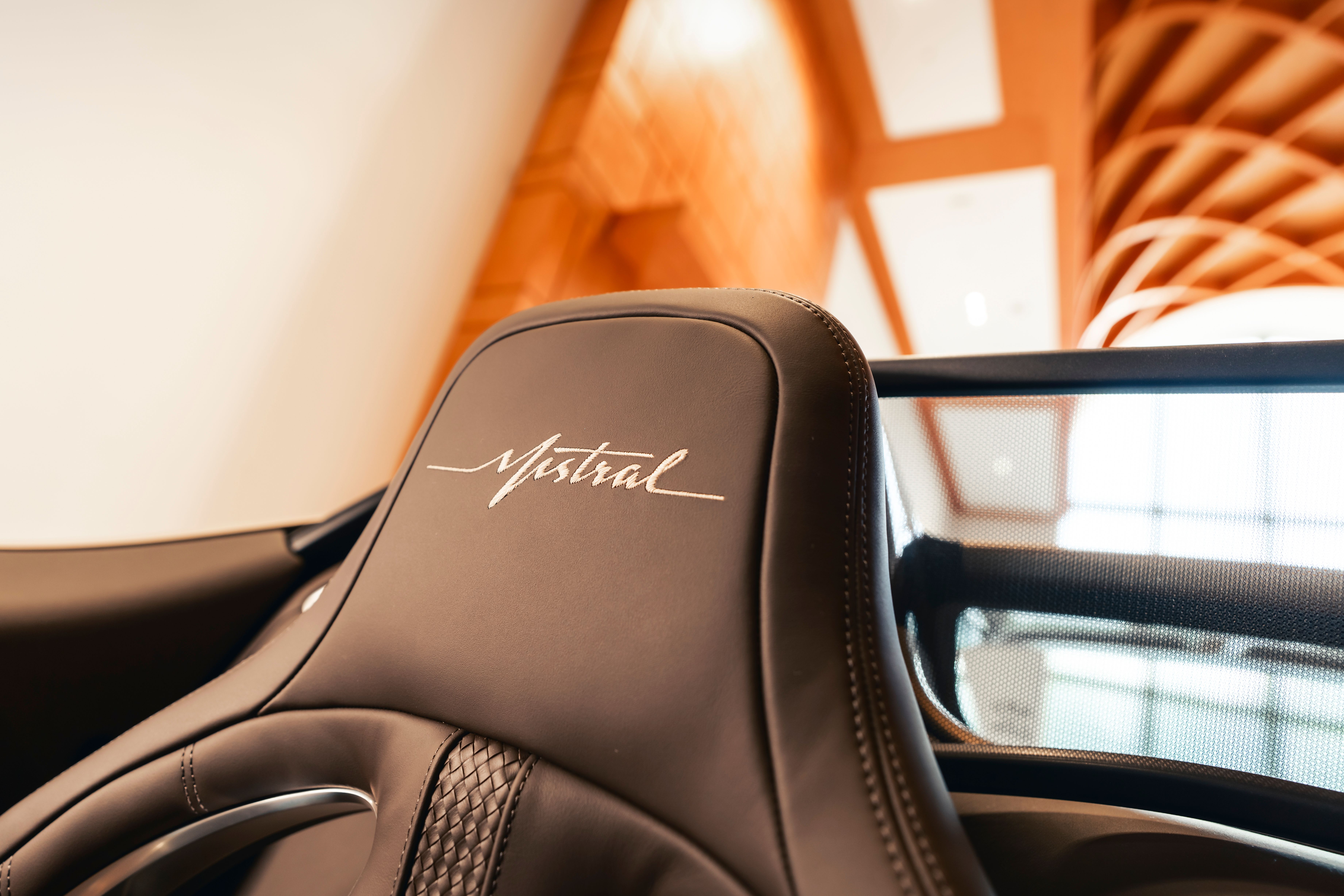 Bugatti W16 Mistral