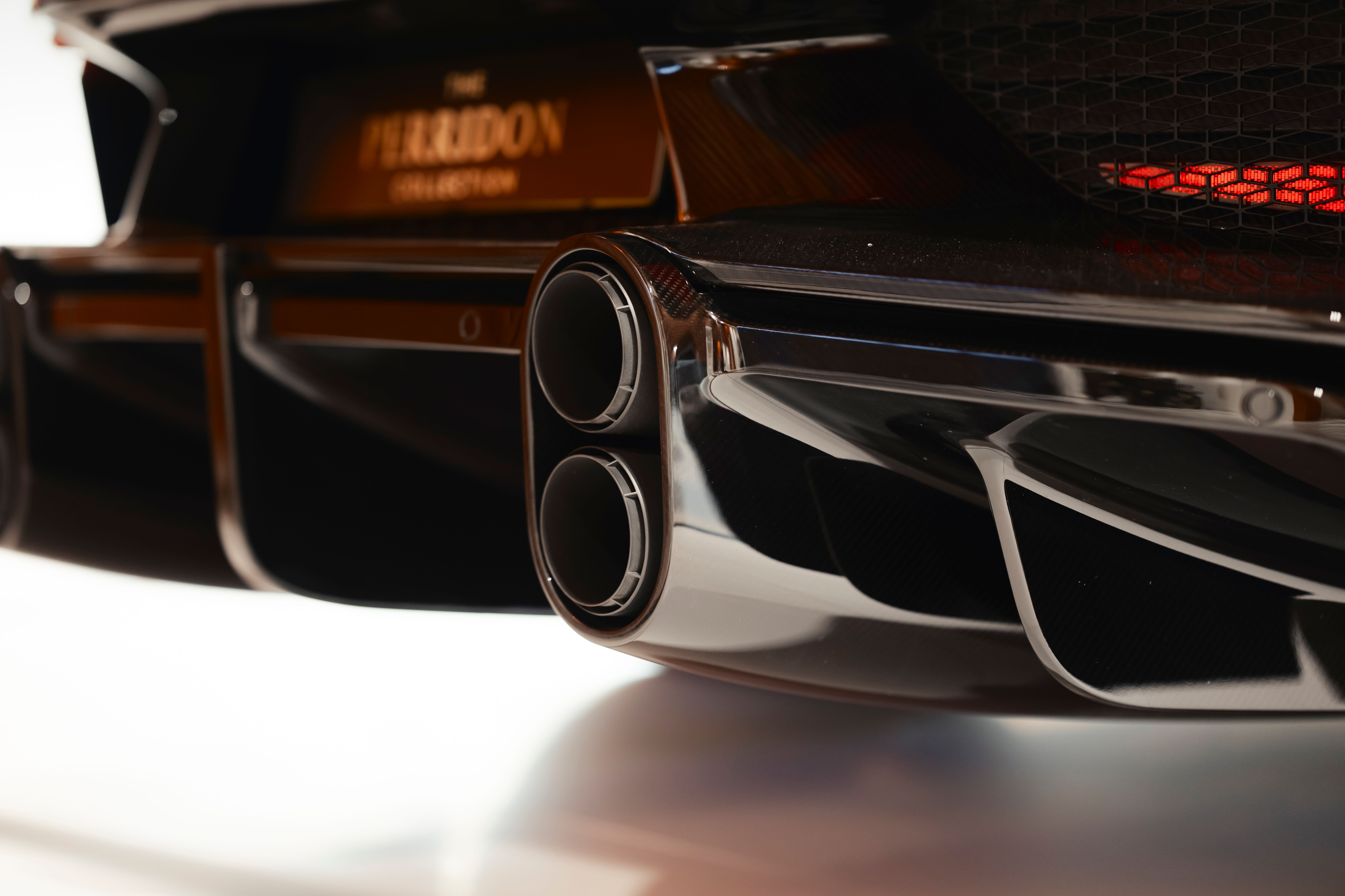 Bugatti Chiron Super Sport 300+