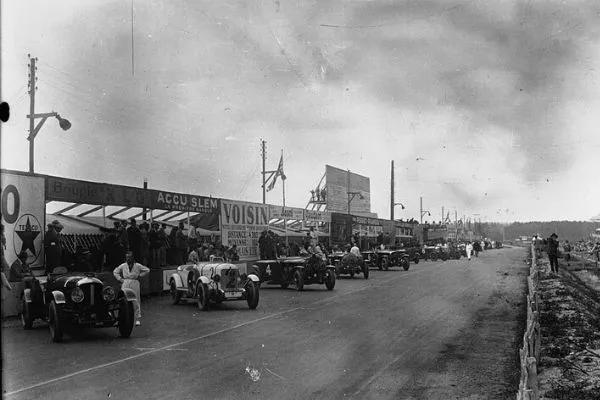 24 uur van le mans 30s startopstelling