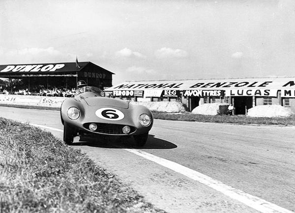 Die geschichte eines rennwagens, des ferrari 750 monza