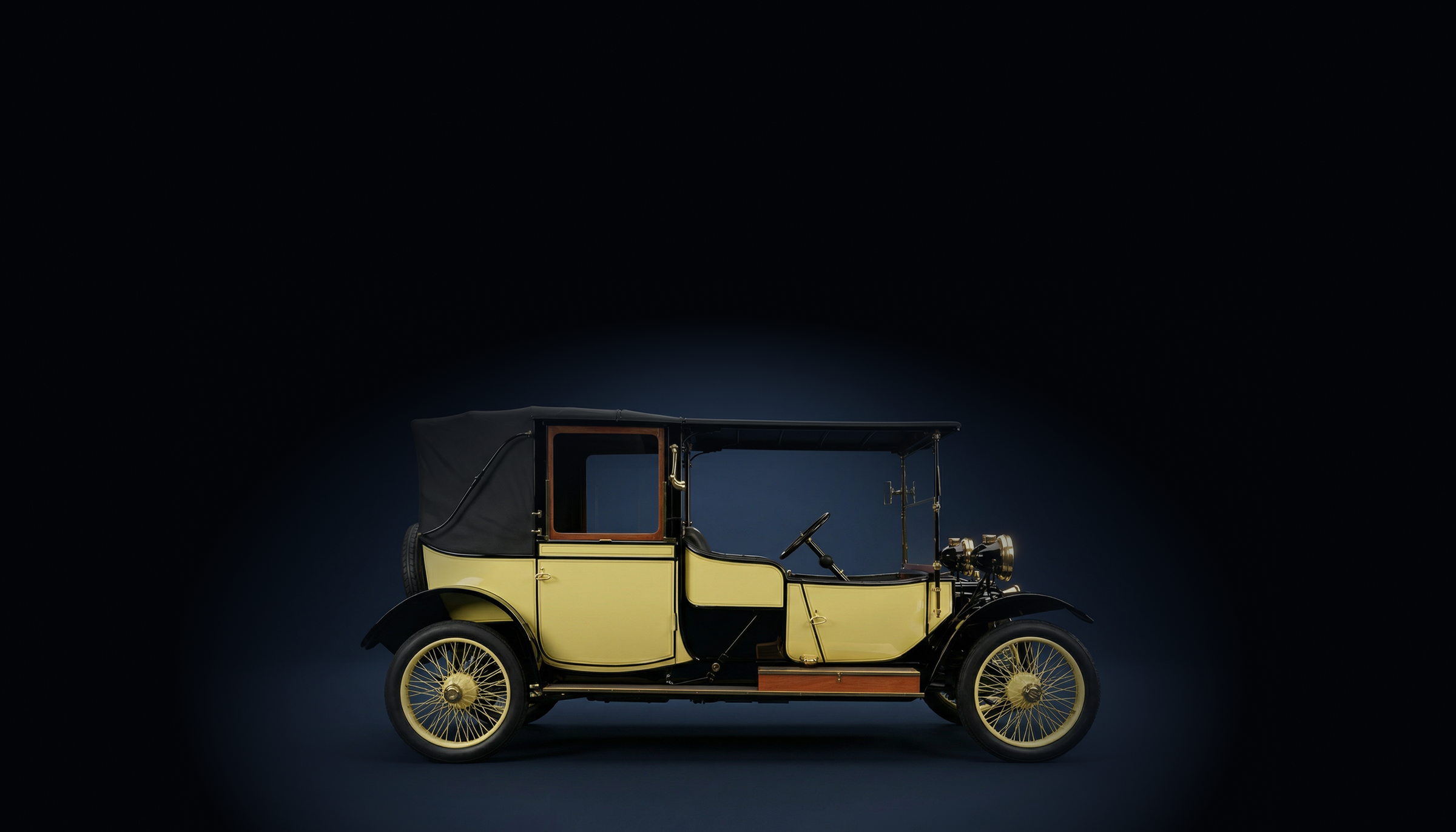 Lanchester 28-hp Landaulette
