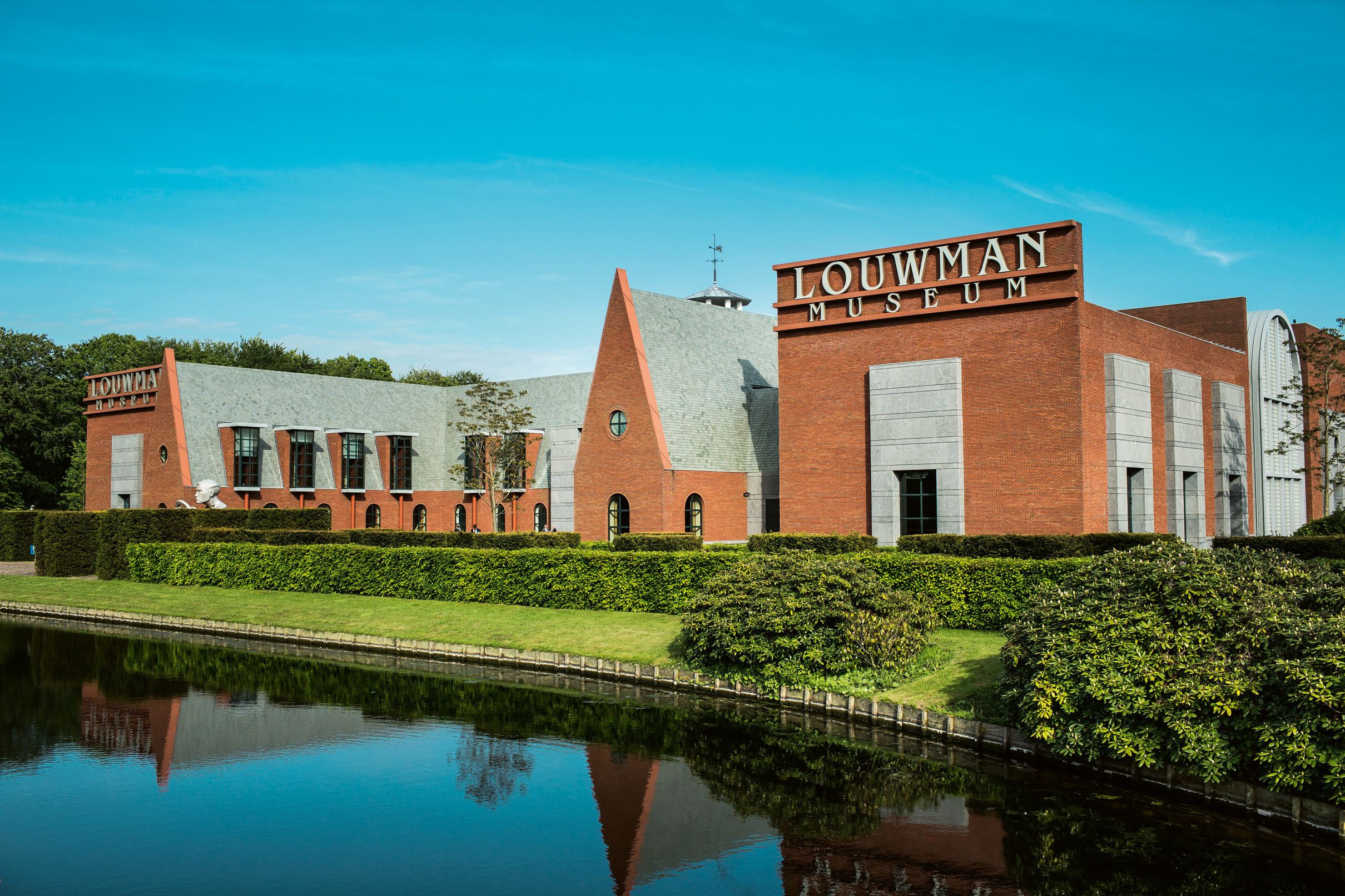 Louwman Museum aan de voorzijde