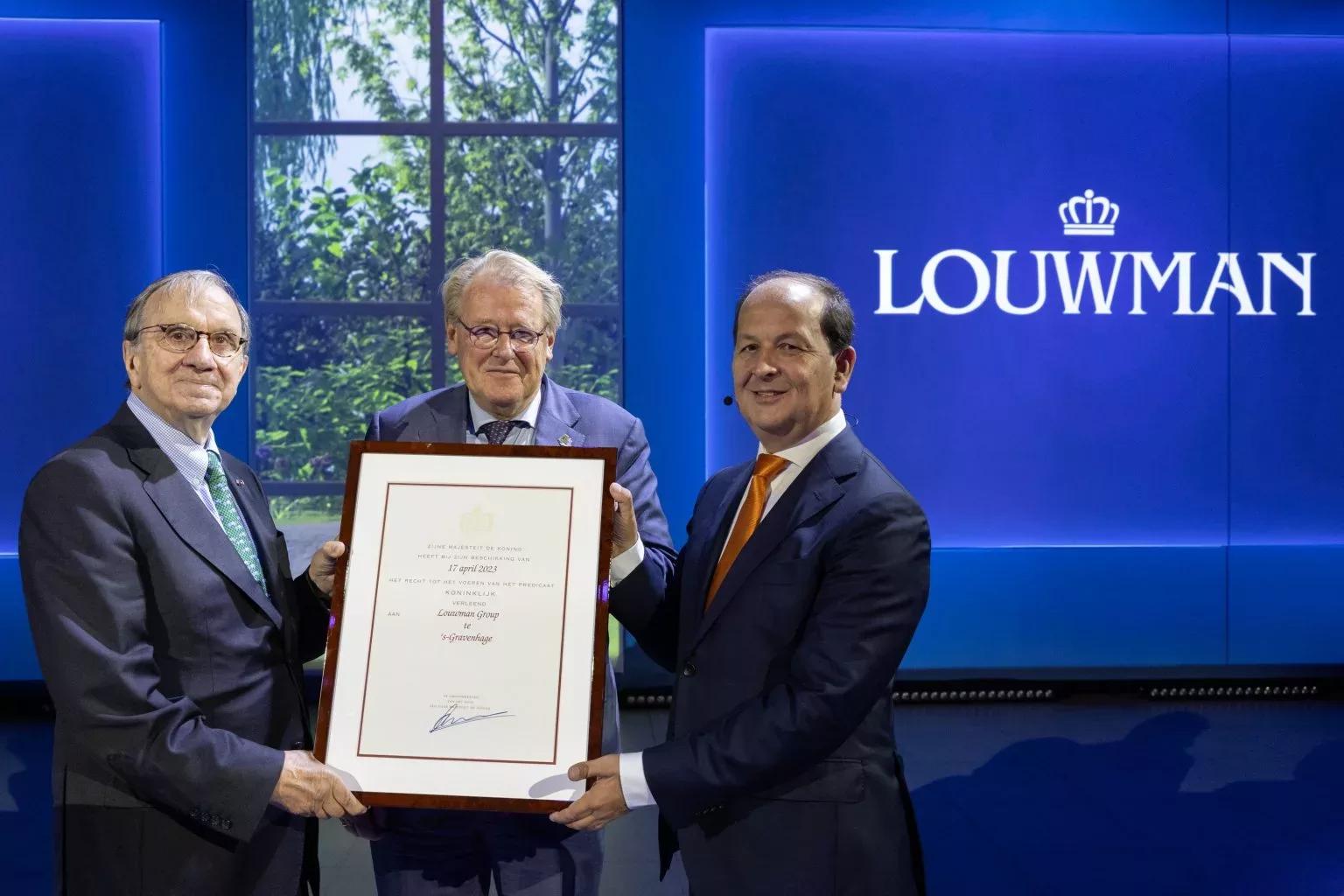 Louwman recebe o titulo Real