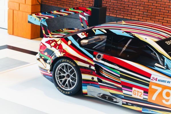 BMW M3 GT2 (2010) – Jeff Koons