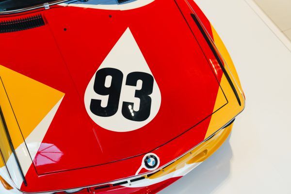 BMW 3.0 CSL (1975) – Alexander Calder