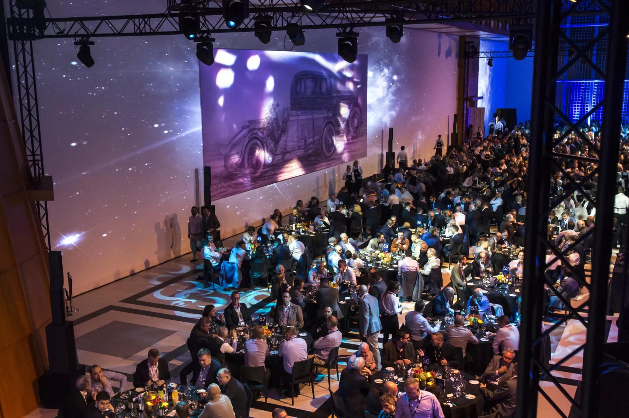 Ruimte, rust en overzicht. De Great Hall geeft elk programma de vrijheid om zich natuurlijk te ontvouwen.