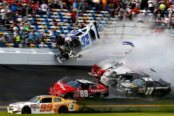 NASCAR : la course automobile a l americaine