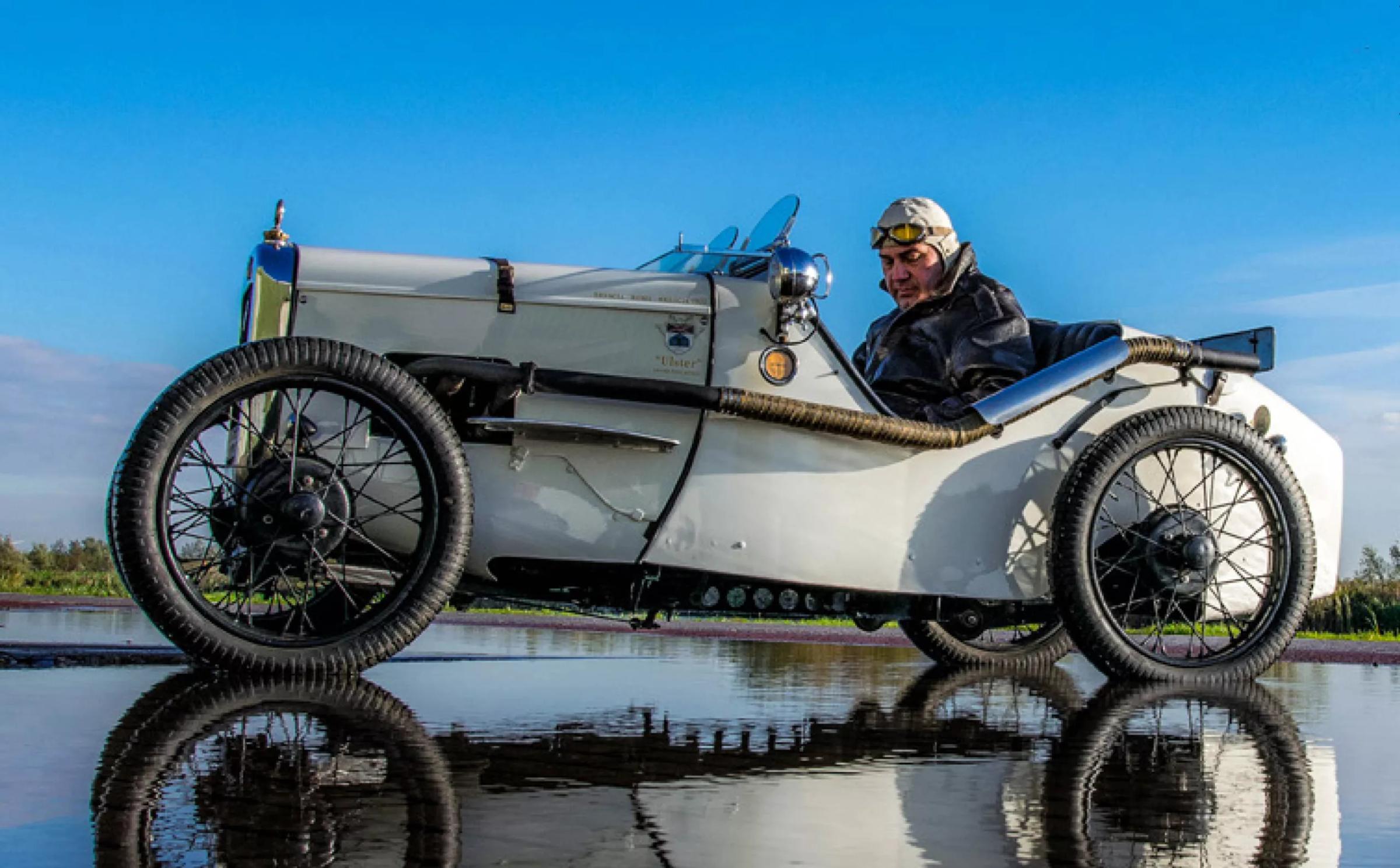Lezing op 17 augustus: de grand-tour van een kleine Britse racewagen