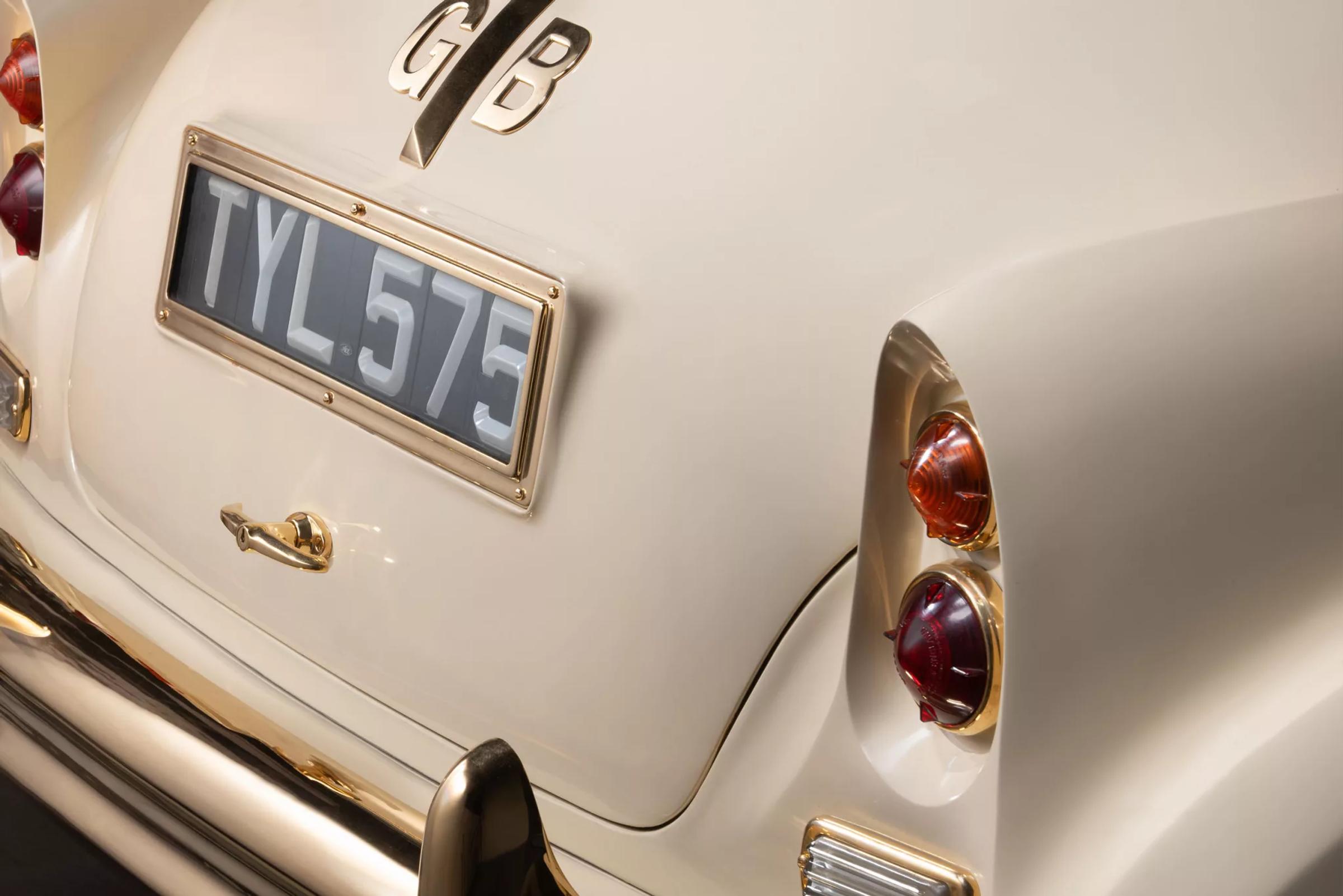 Daimler DK400 Golden Zebra Coupé