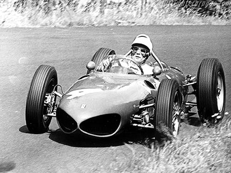 Bugatti contre Ferrari, differences et points communs