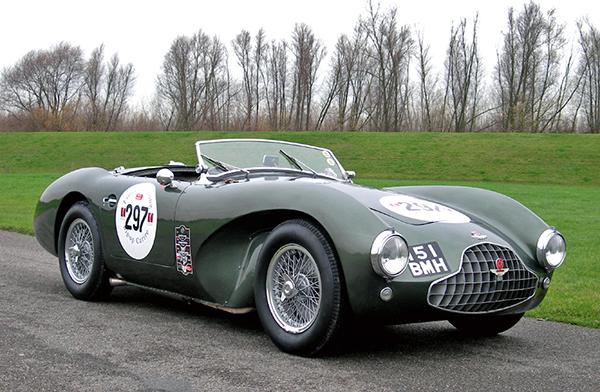 Em destaque: 1952 Aston Martin DB3 carro da equipe oficial