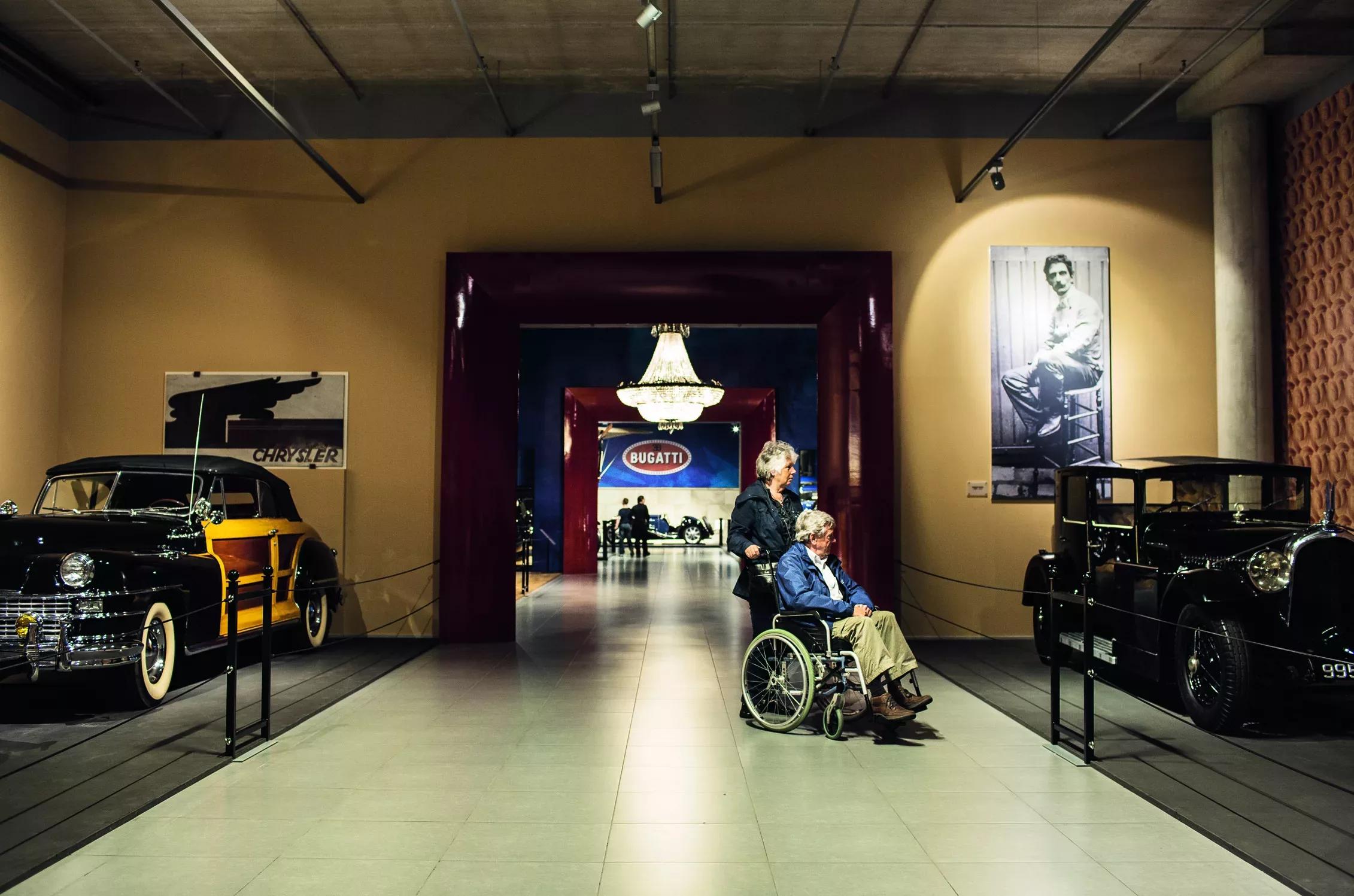 Toegankelijkheid mindervaliden in het Louwman Museum