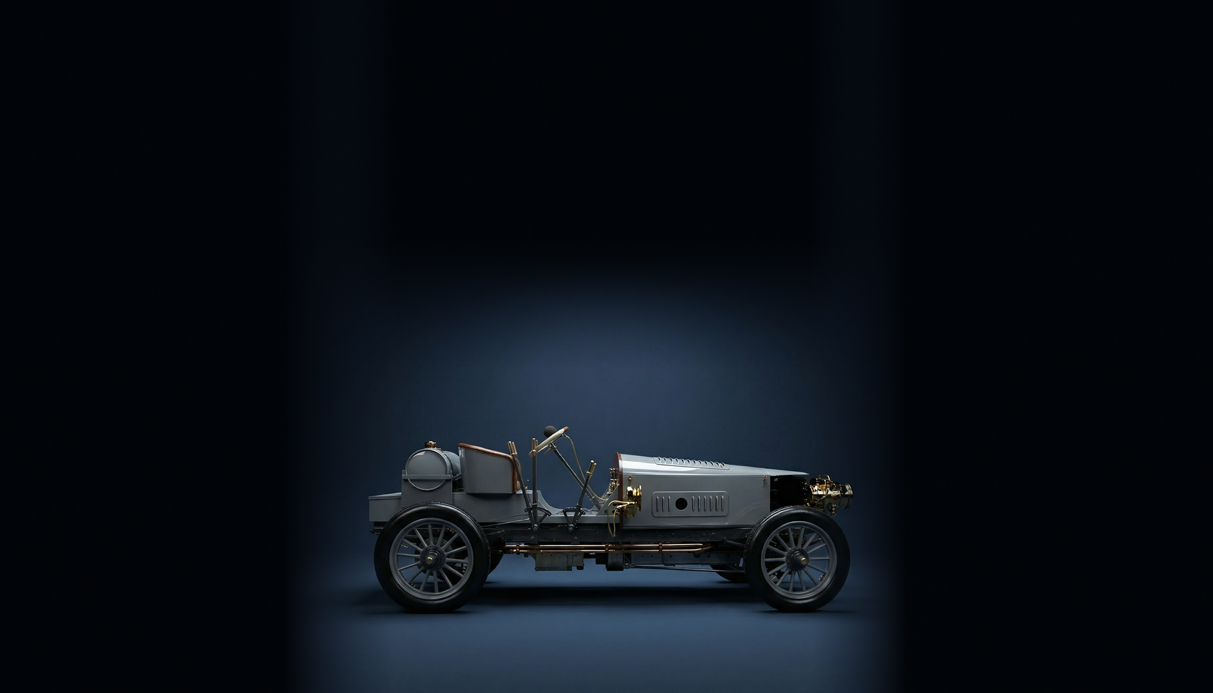 Voiture de course spyker 60 hp a quatre roues motrices