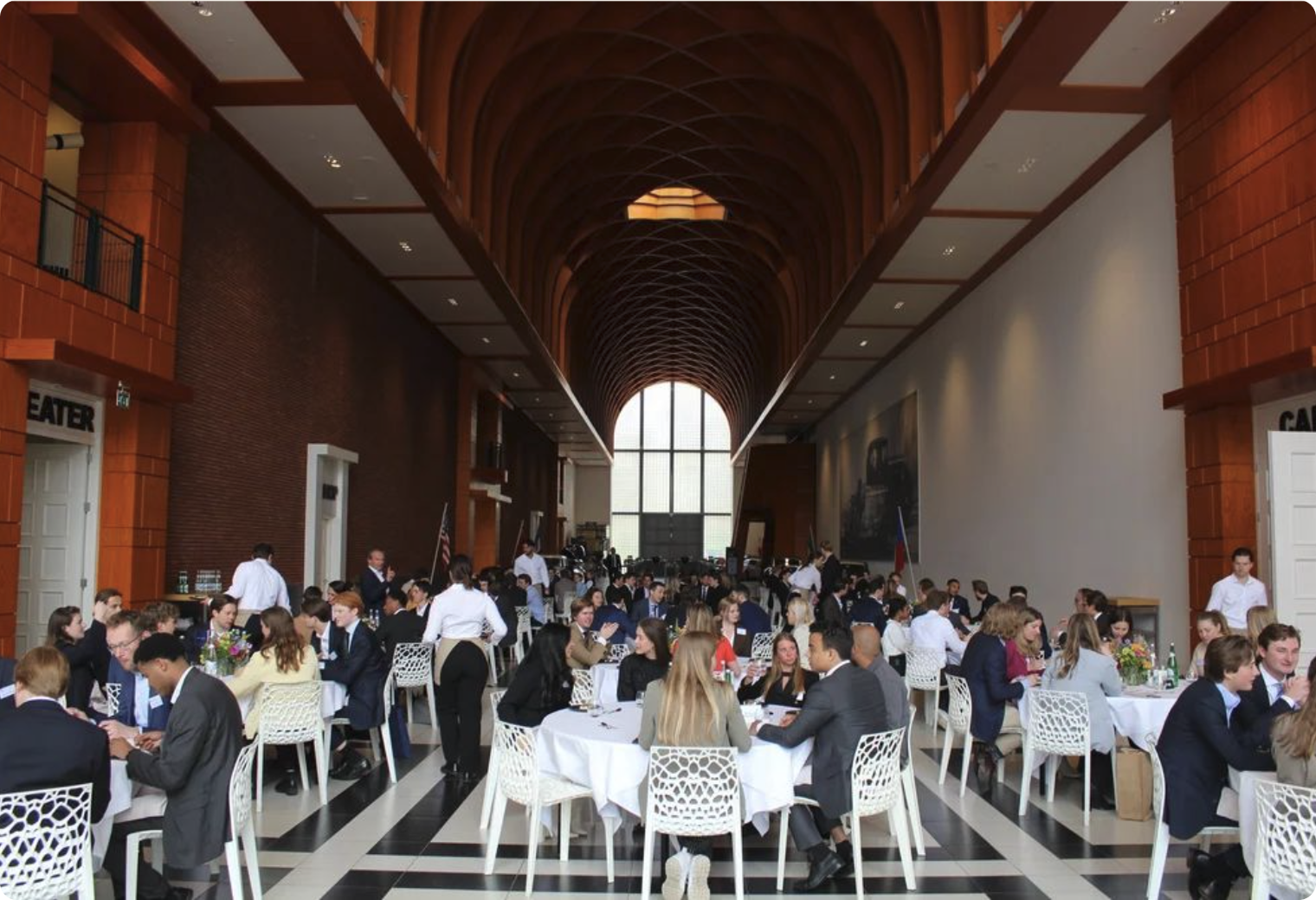PNO bedrijvendag 2026 in het louwman museum