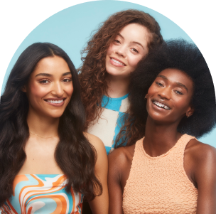 3 models posing together