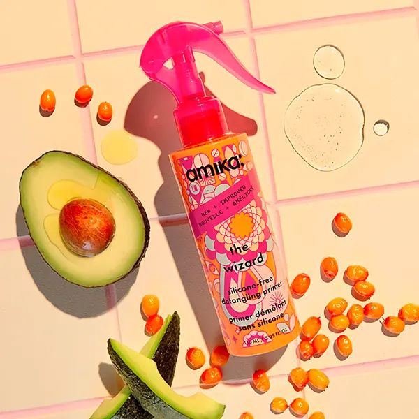 the wizard silicone-free detangling primer surrounded by ingredients