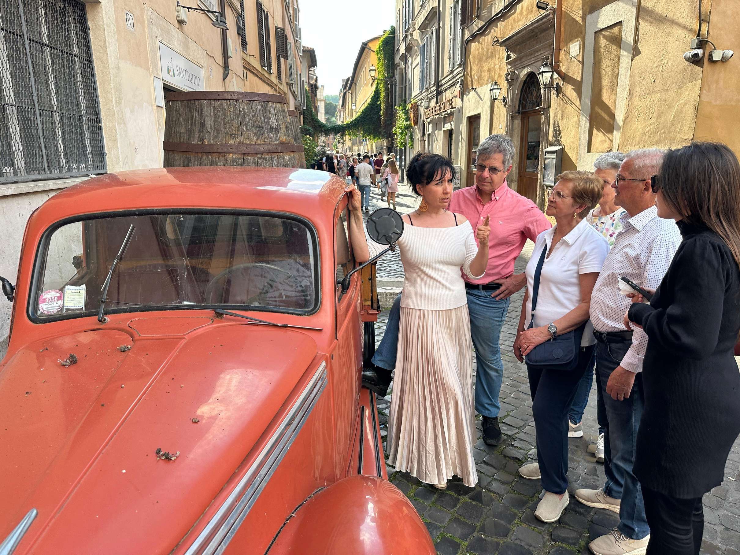 Tiber Island to Piazza Trilussa Trastevere Food Walk, Rome — photo 4