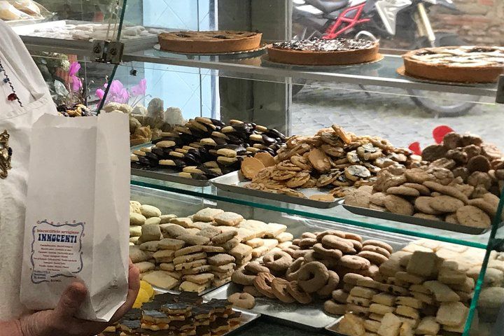 Tiber Island to Trastevere 10-Tasting Food Walk, Rome — photo 4