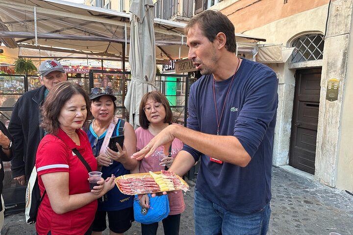 Four-Stop Trastevere Food Tour with Sit-Down Dinner, Rome — photo 3