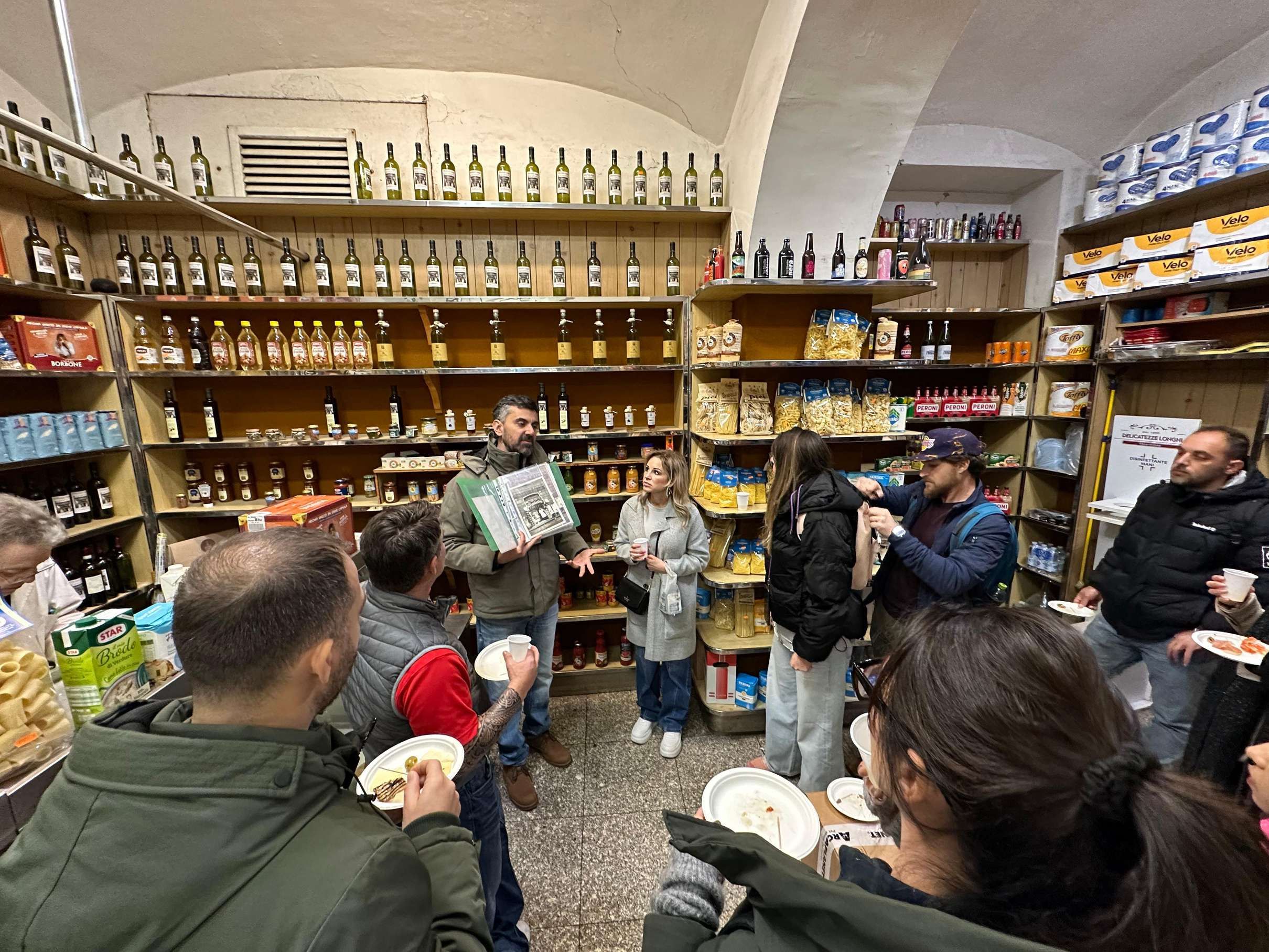 Sunset Tiber Island to Trastevere Street Food Walk, Rome — photo 1