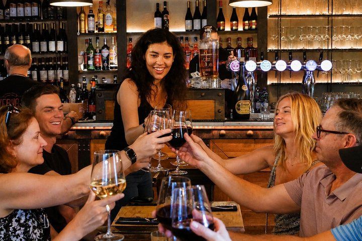 Trastevere Food Walk with Wine & Full Pasta Meal