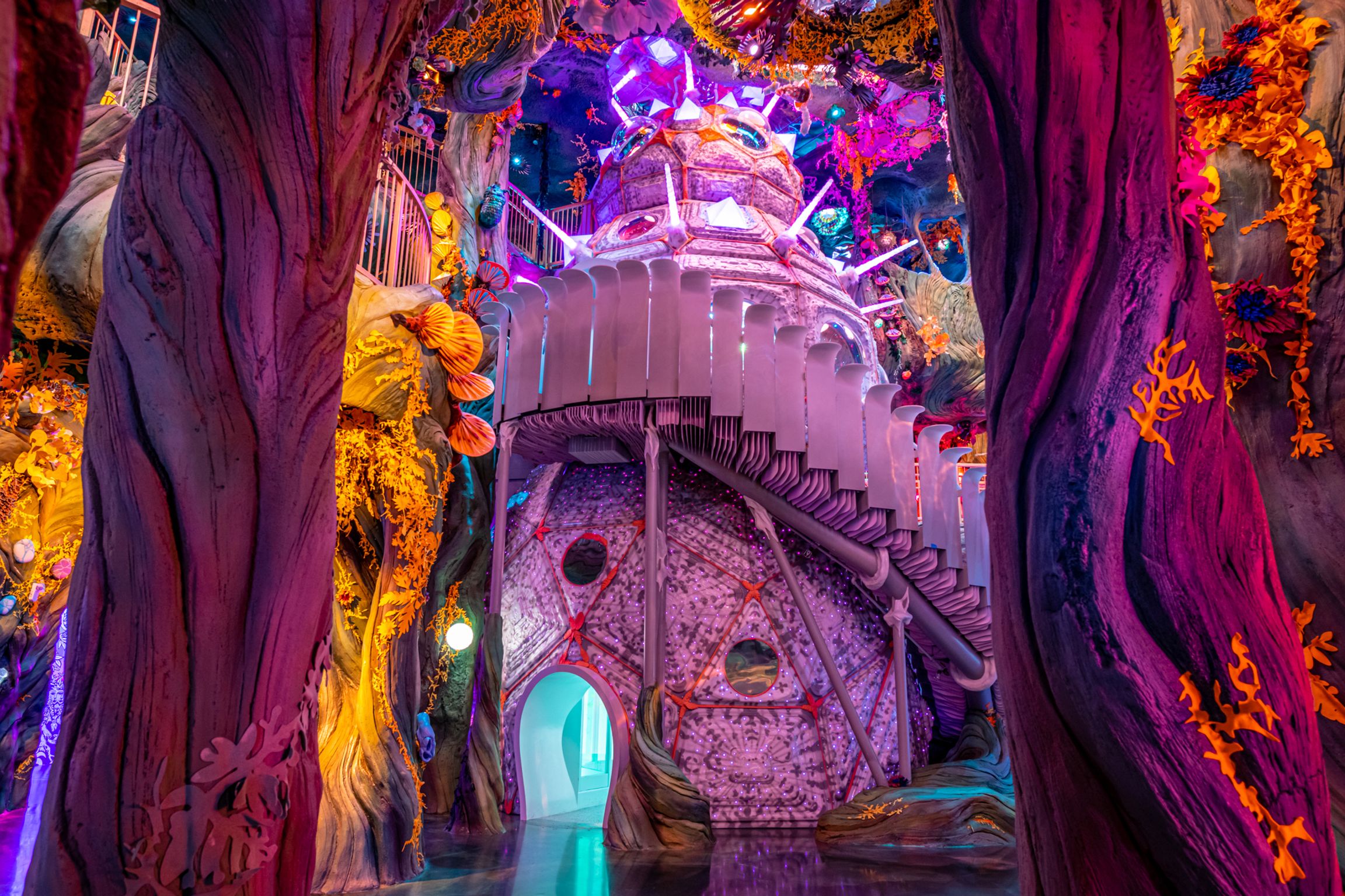 Advatek x Meow Wolf: Innovative, collaborative lighting displays