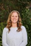 Photo of Lindsey Holcomb