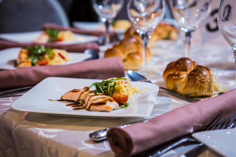 Andre’s Banquets & Catering