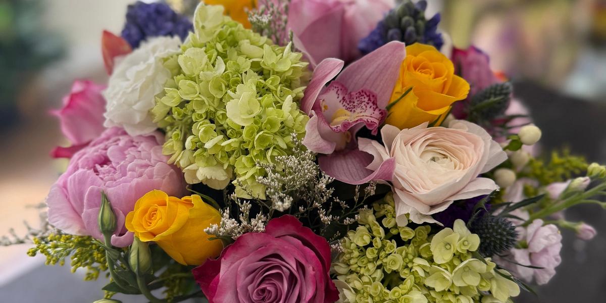 Greenwich Blooms Florist Inc
