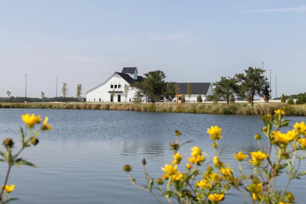 Portfolio image for White Knot Barn