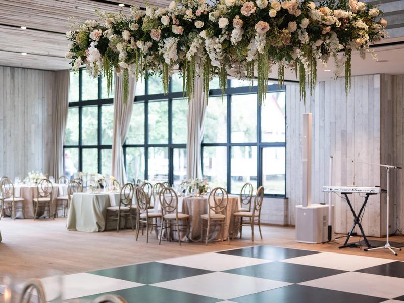 Sweetleaf Floral