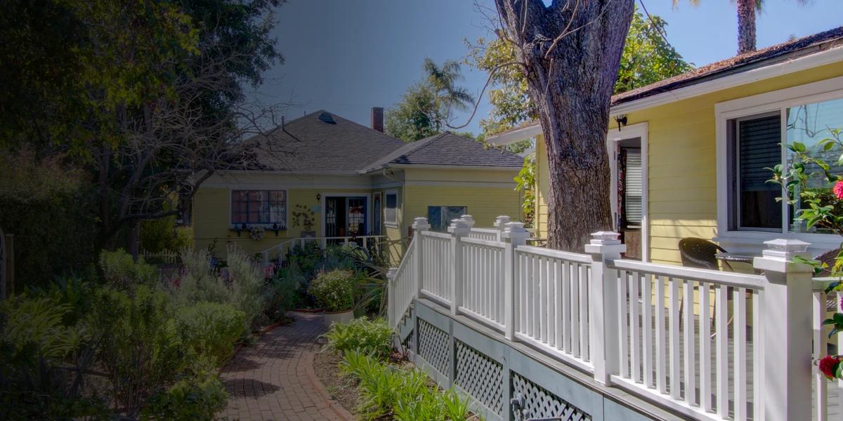 Secret Garden Inn and Cottages