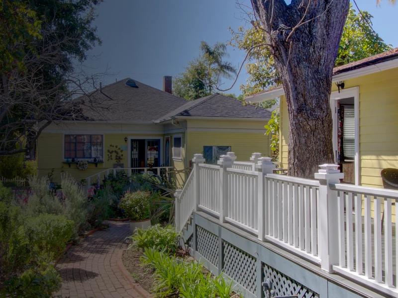 Secret Garden Inn and Cottages