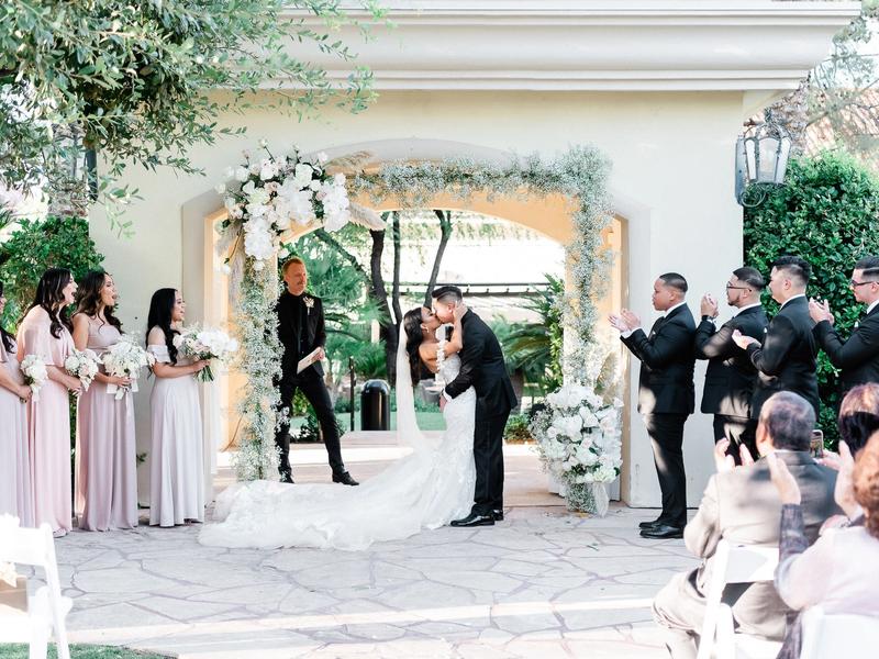 Kristen Marie Weddings + Portraits